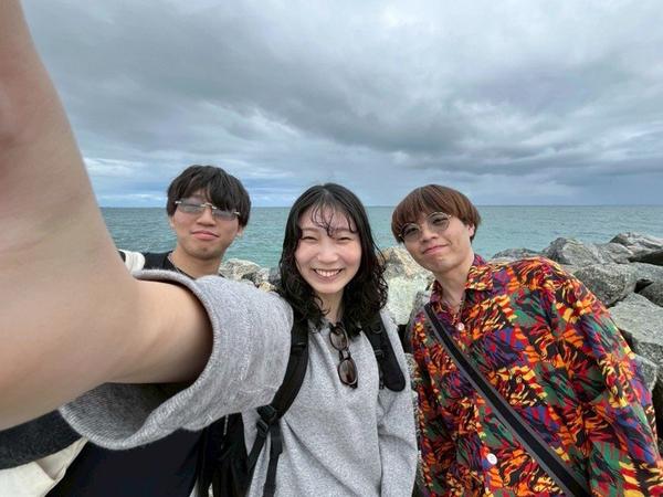 打って変わって今日からパース生活開始です。 とにかく海へCottesloe Beach